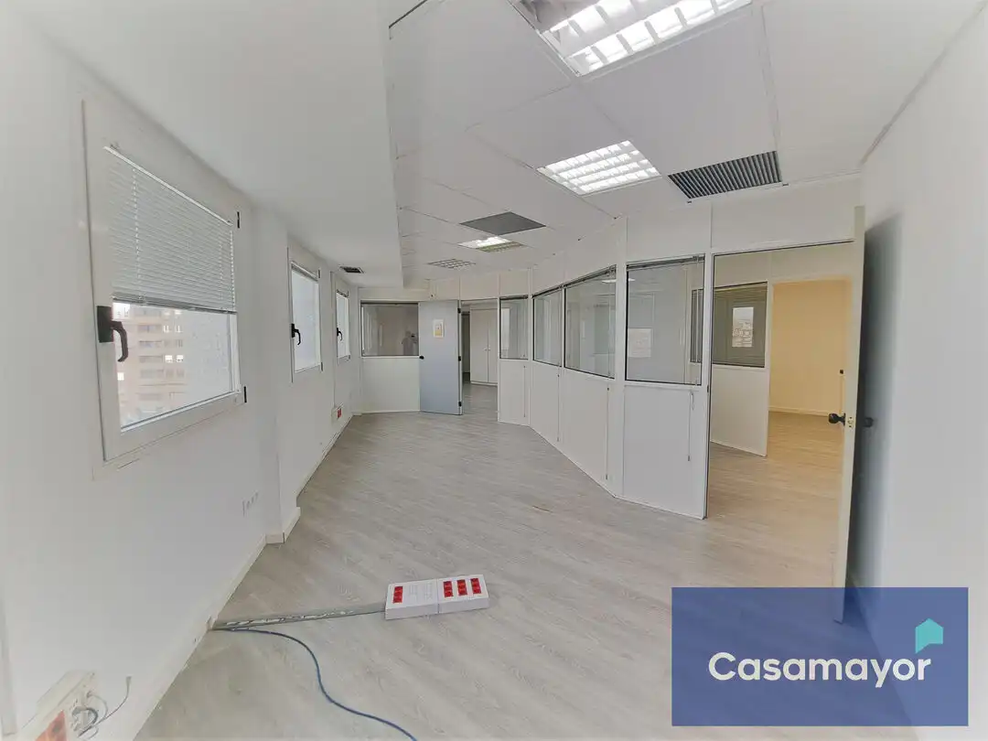 Büro mit Aufzug zur Miete in Avenida de la Estación 24, imagen 2