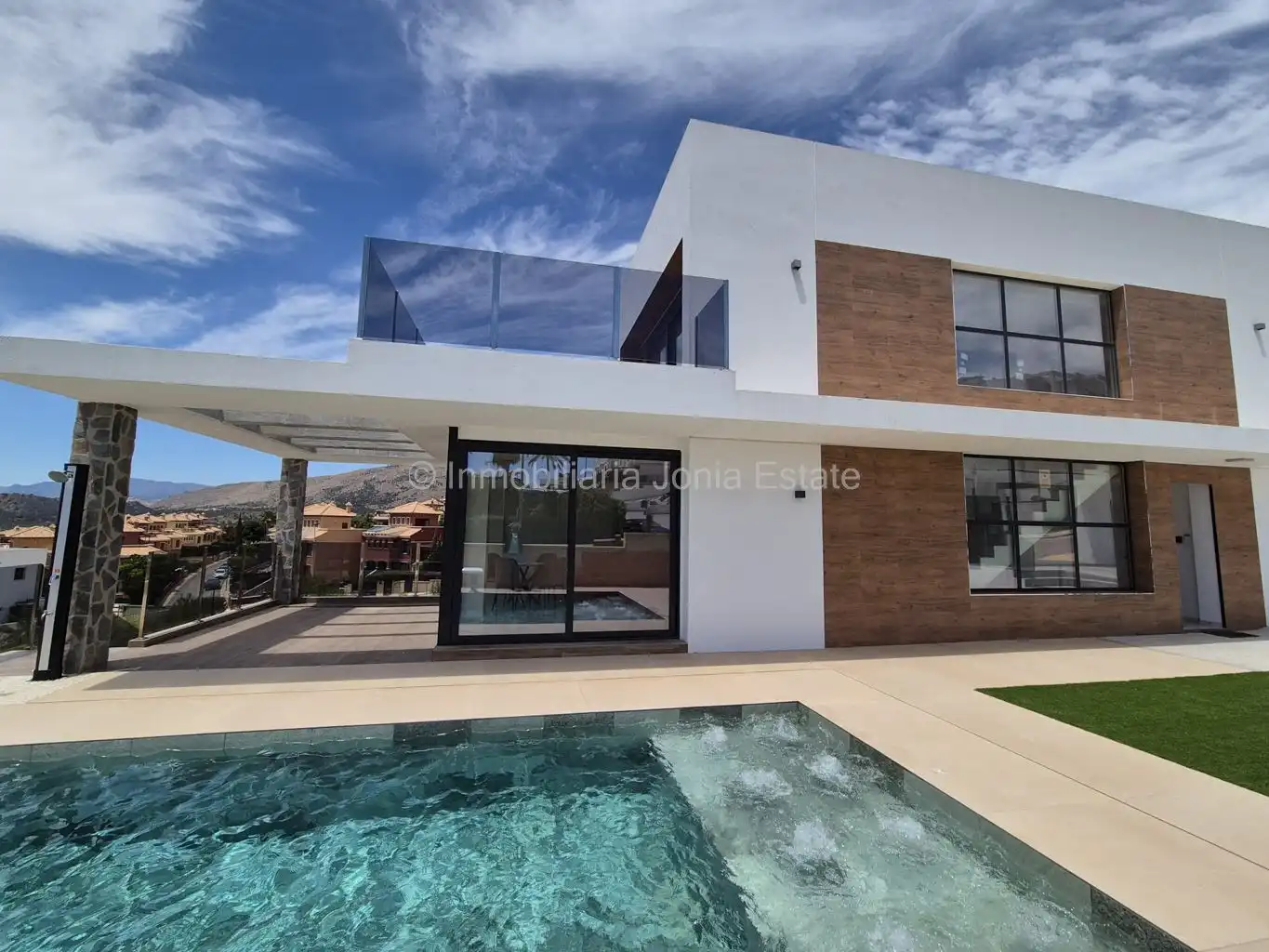 Villa mit Pool zum Verkauf in Golf Bahía, imagen 3