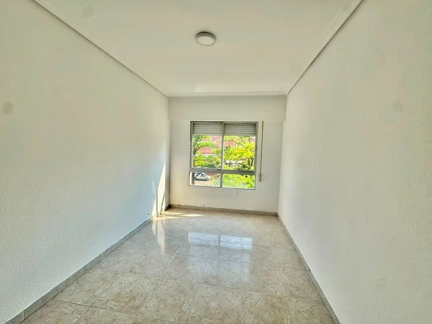 Habitación de Piso en venta en  Logroño con Calefacción y Terraza