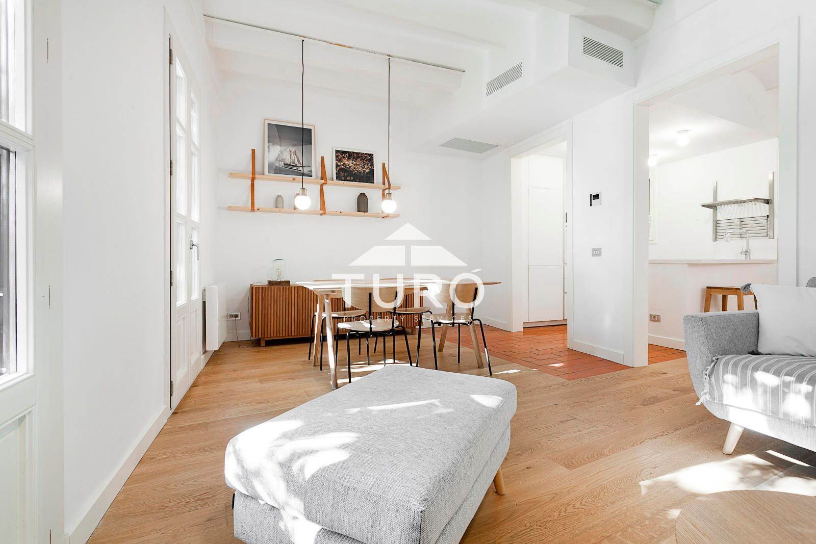 Living room of Flat to rent in  Barcelona Capital  with Air Conditioner, Heating and Furnished