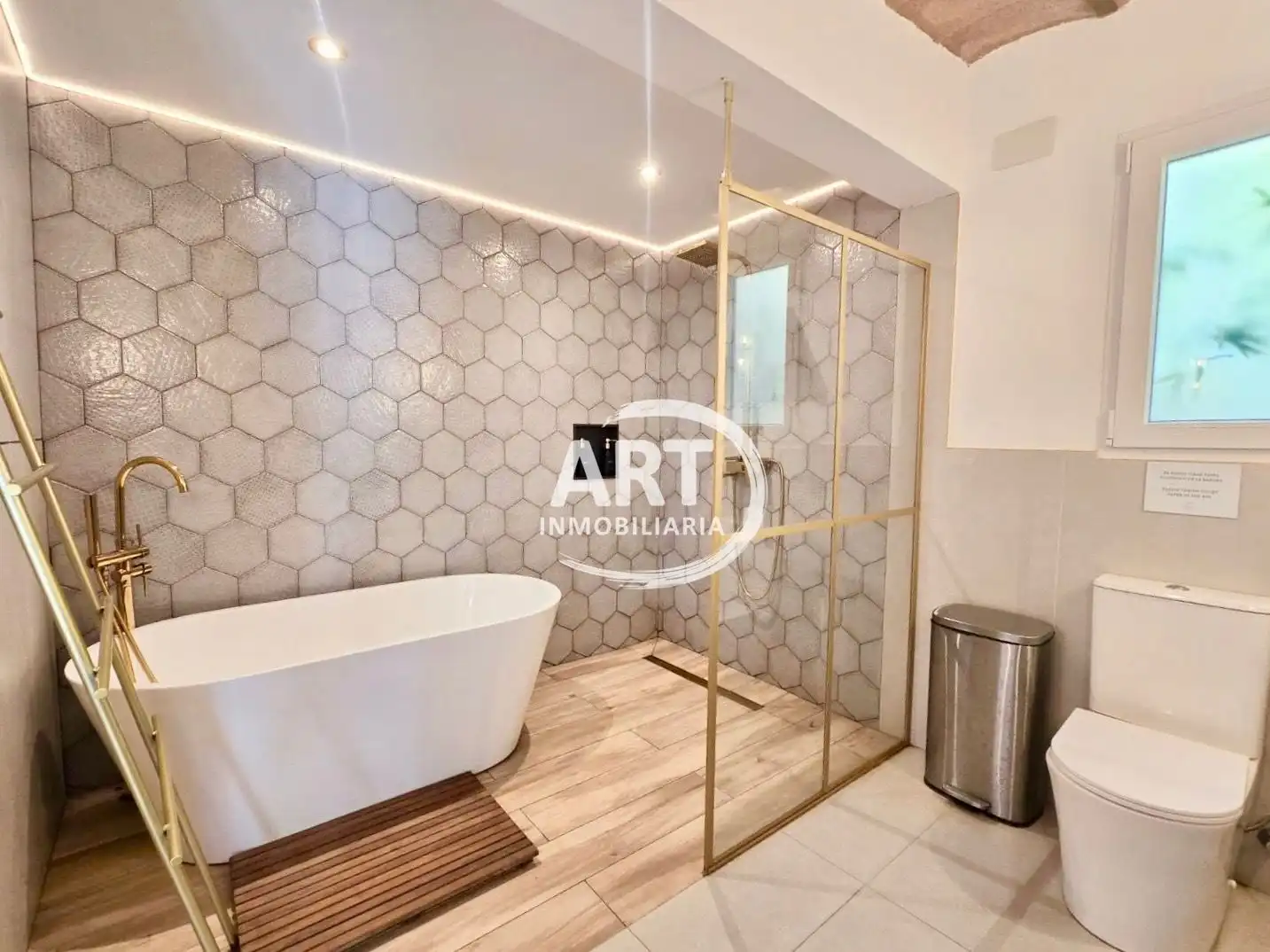 Bathroom of Houses for sale in Bétera  with Air Conditioner, Private garden and Terrace