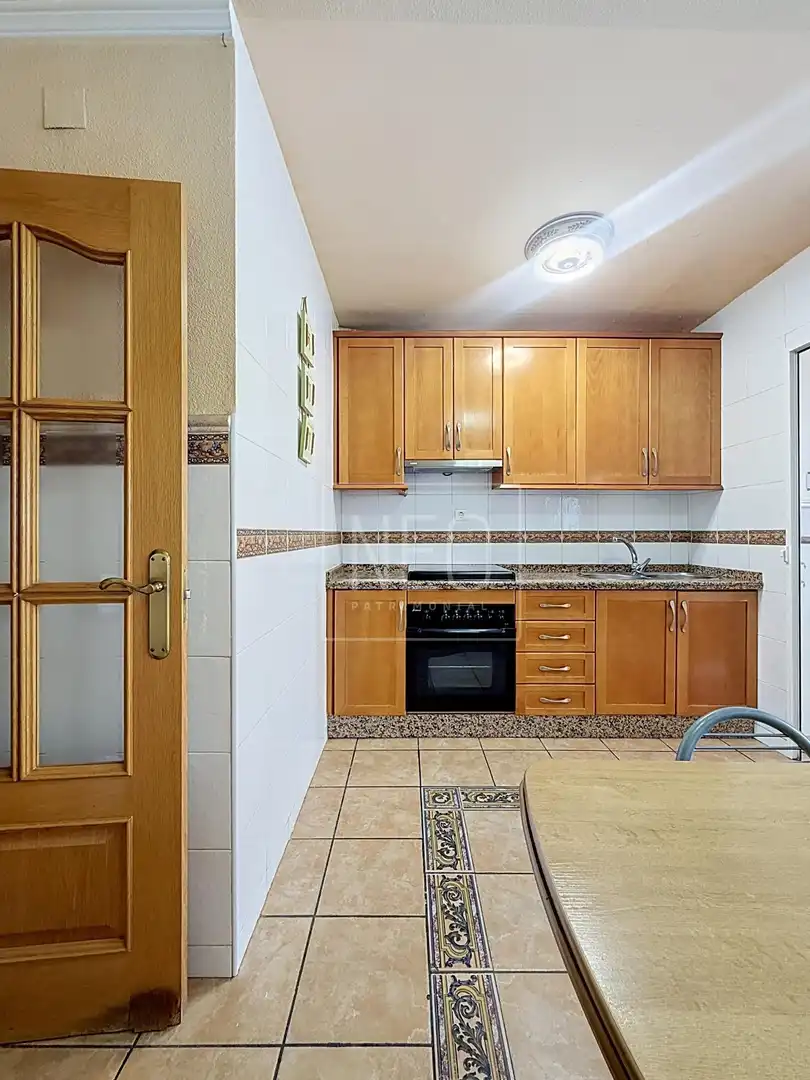 Flat with terrace for sale in Calle LUZ CASANOVA, imagen 13
