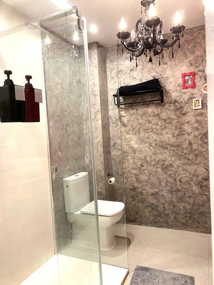 Baño de Piso en venta en Valencia con Aire acondicionado, Calefacción y Amueblado