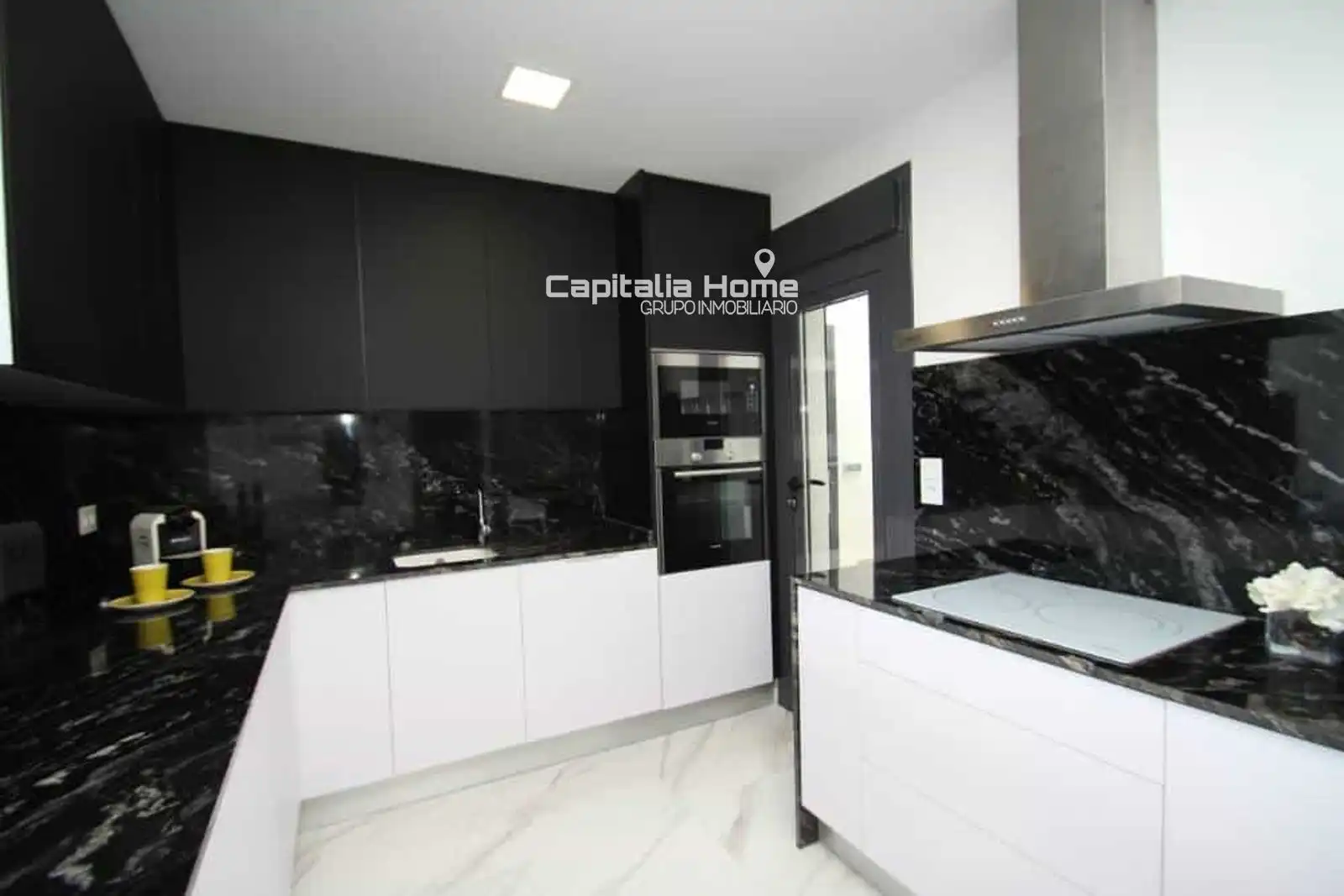 Adosado con piscina en venta en Calle Chirrines, imagen 7