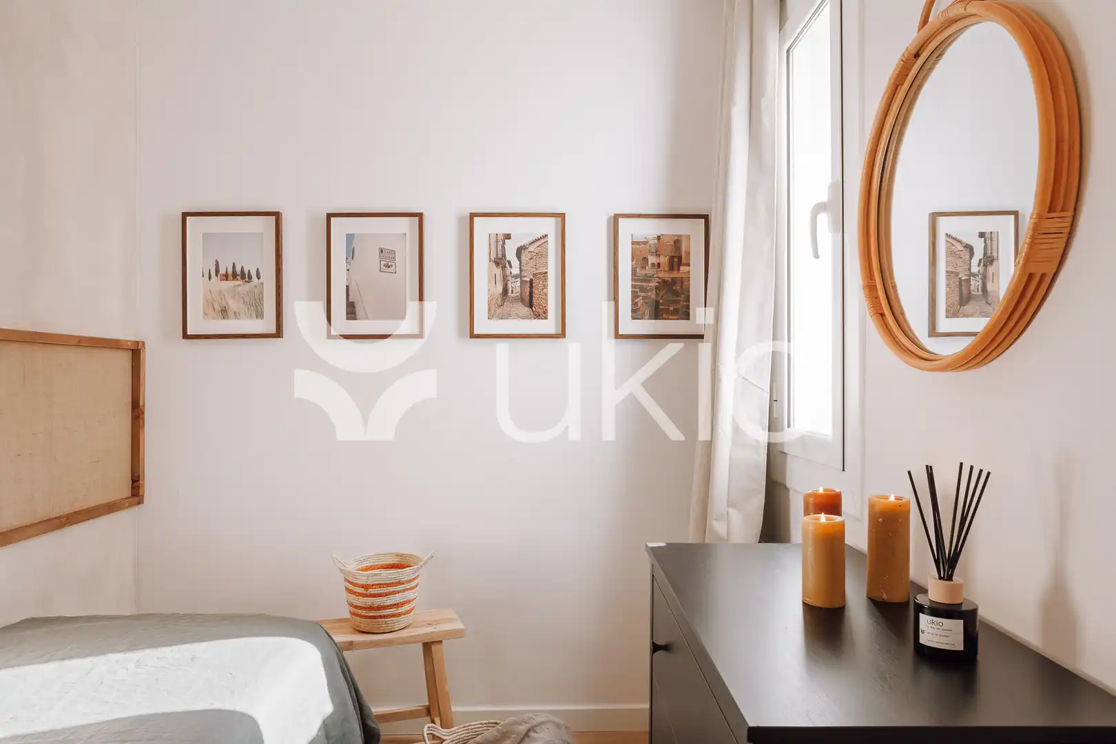 Habitación de Apartamento de alquiler en Barcelona con Aire acondicionado, Calefacción y Amueblado