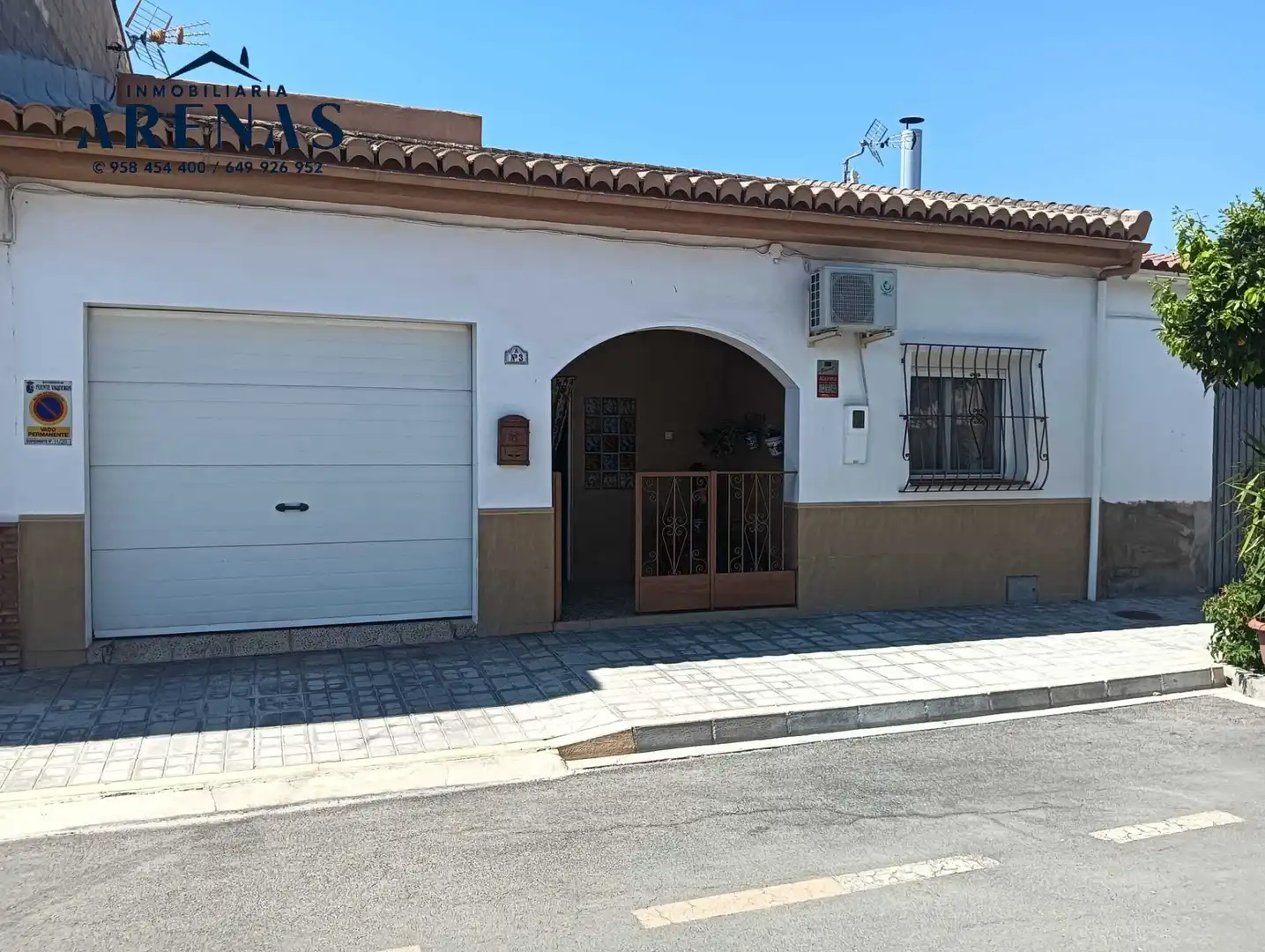 Exterior view of Houses for sale in Fuente Vaqueros