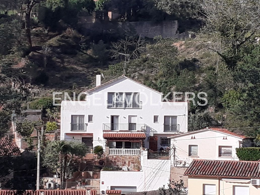 Exterior view of House or chalet for sale in Gelida  with Heating, Private garden and Terrace