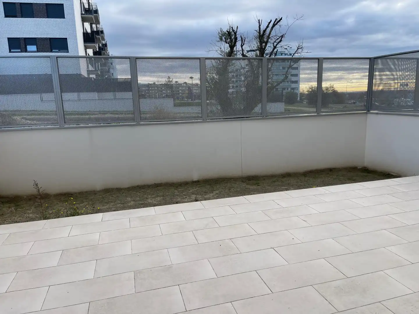 Wohnung mit Aufzug zum Verkauf in Avenida de los Reyes Católicos 4, imagen 3