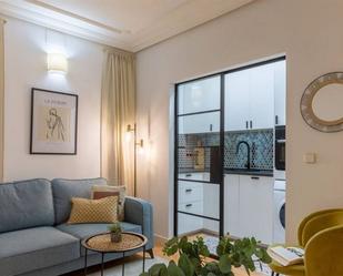 Living room of Apartment to rent in  Madrid Capital  with Air Conditioner, Heating and Furnished