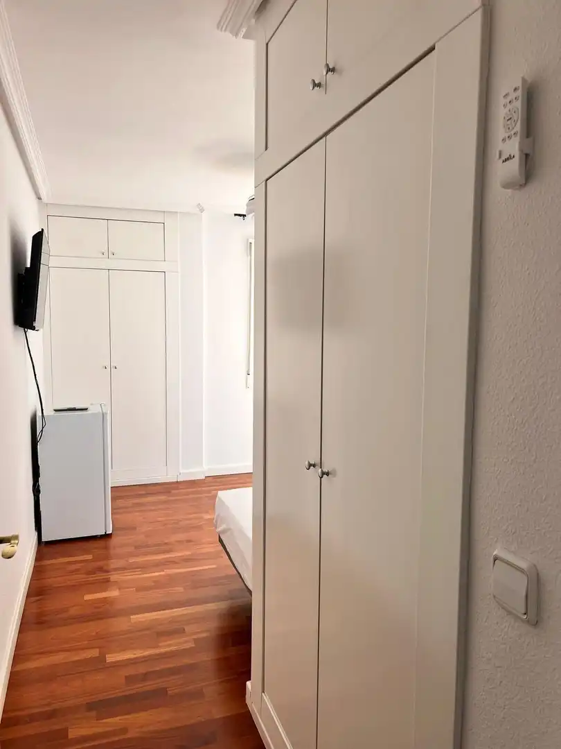 Schlafzimmer von Wohnung zur untervermieten in Murcia mit Klimaanlage, Heizung und Möbliert