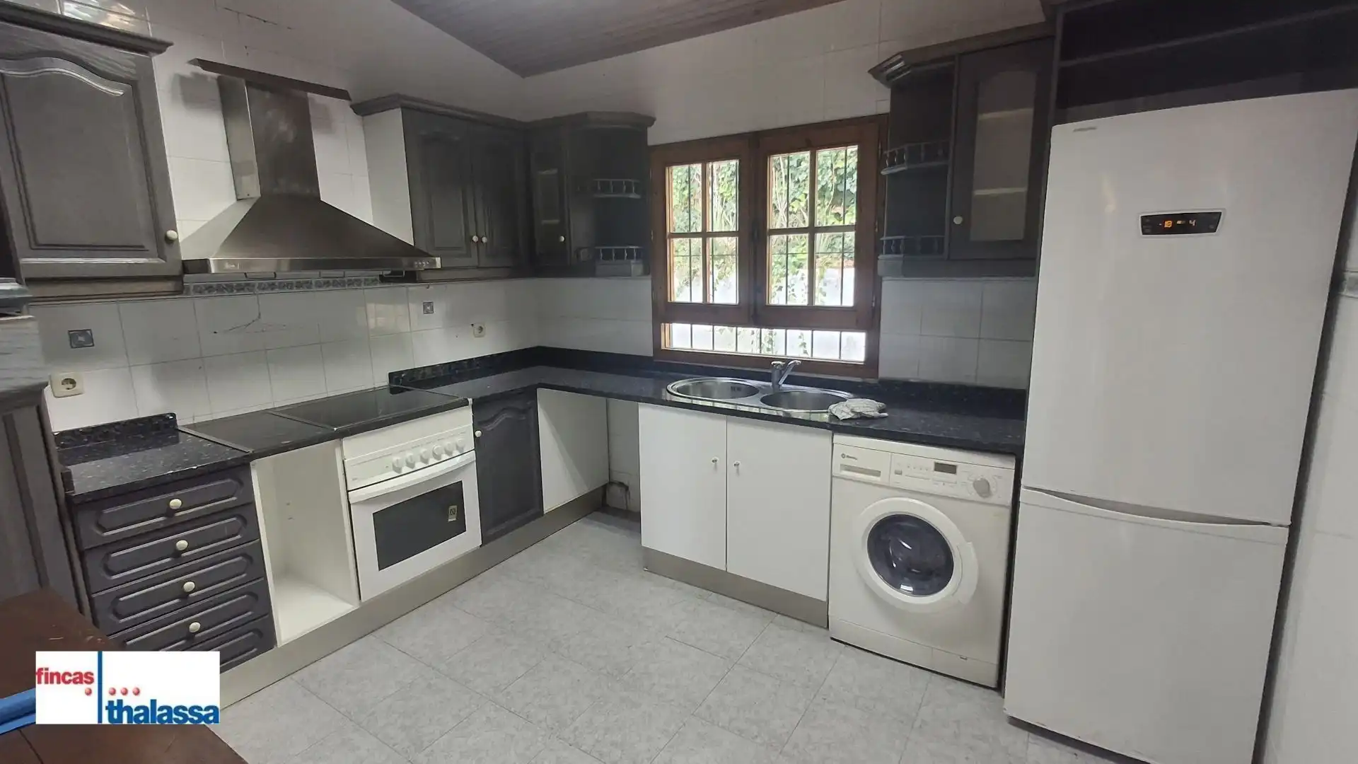 Cuina de Casa o xalet en venda en Lloret de Mar amb Calefacció i Jardí privat