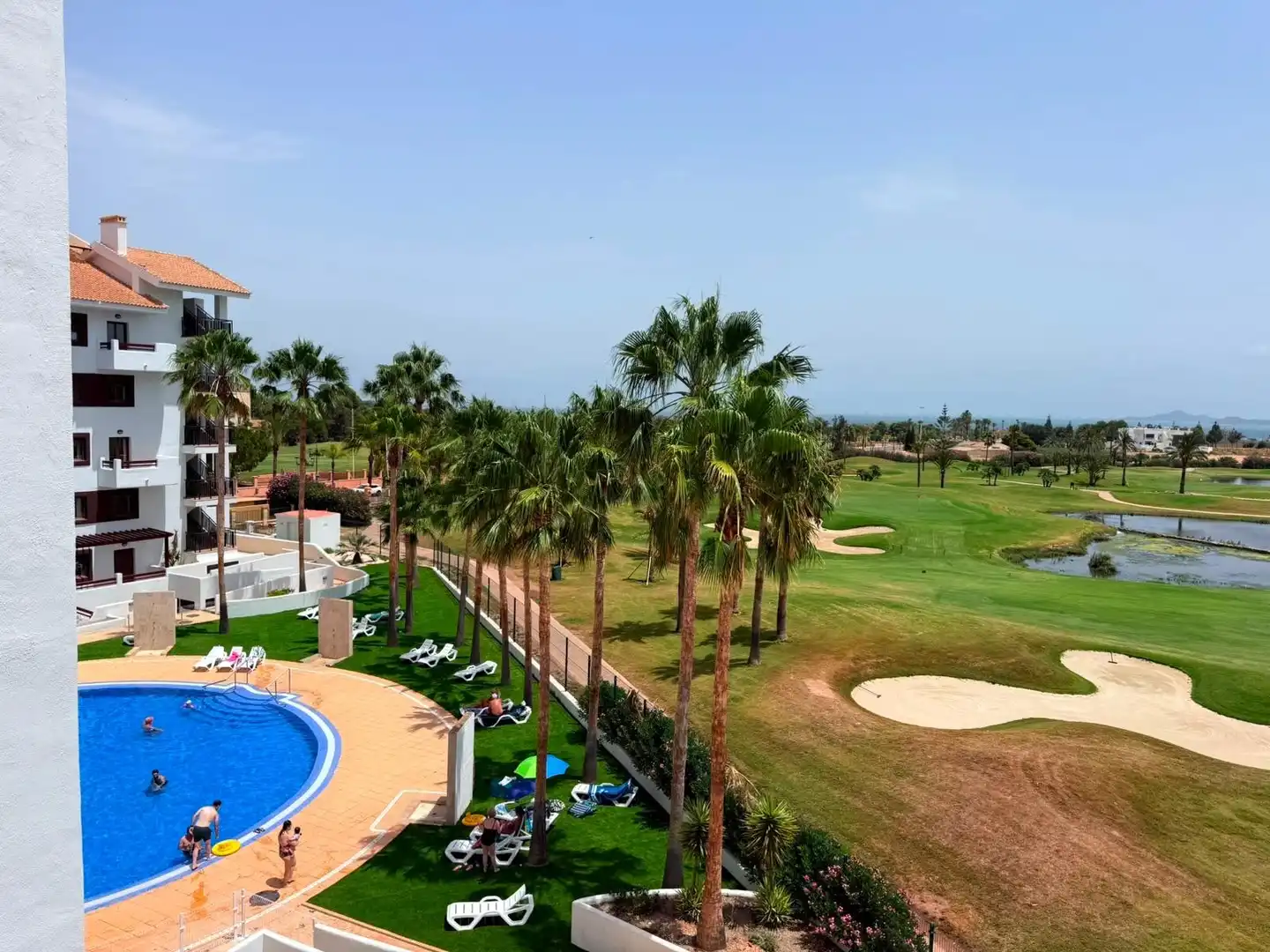 Schwimmbecken von Wohnung zur Miete in Los Alcázares mit Klimaanlage, Terrasse und Gemeinschaftspool