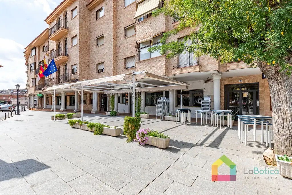 Flat with lift for sale in Argés