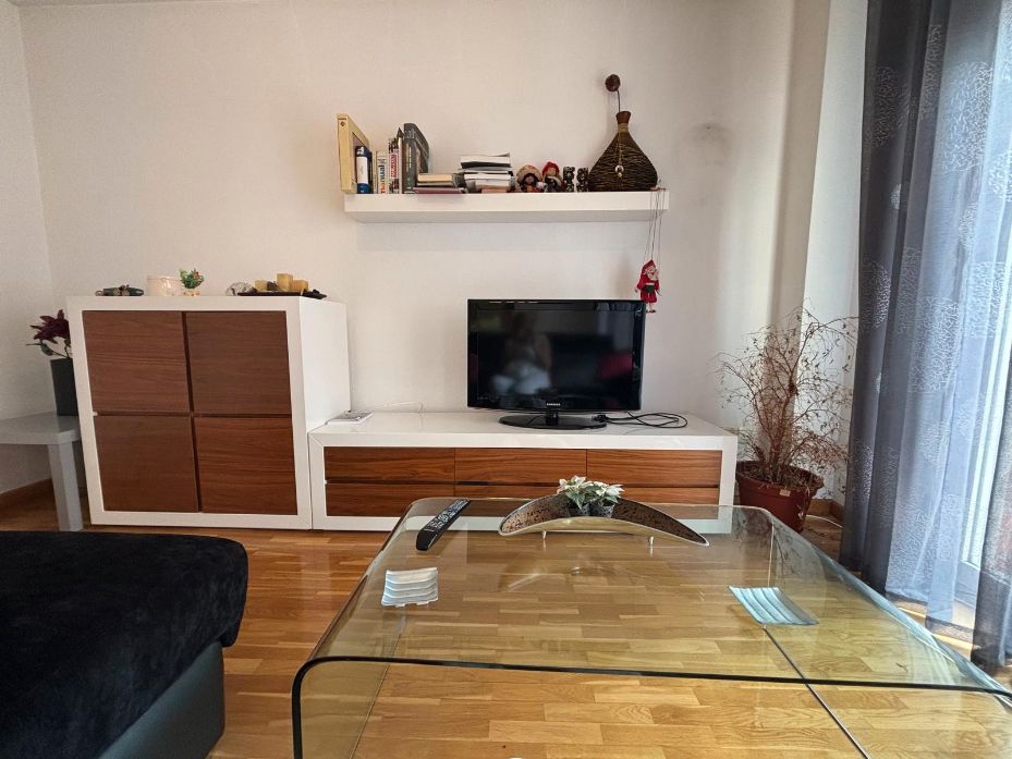 Sala d'estar de Pis en venda en  Pamplona / Iruña amb Calefacció, Parquet i Traster