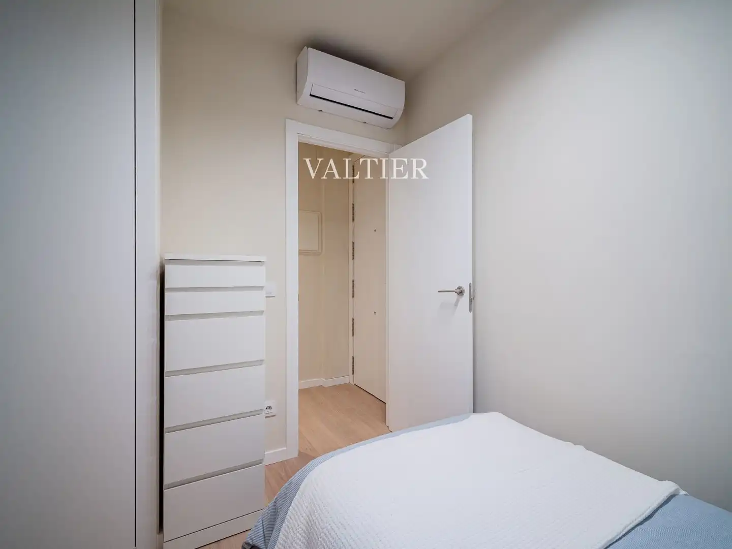 Schlafzimmer von Wohnung zur Miete in Madrid mit Möbliert