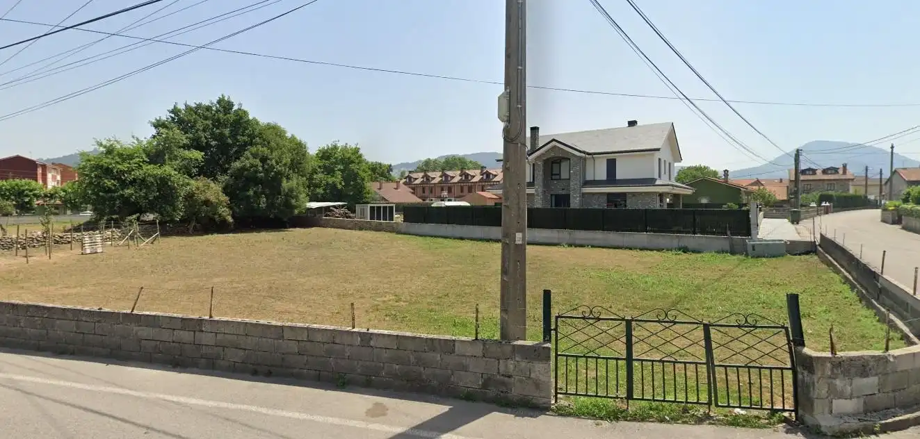 Terreny residencial en venda a Calle RAMON Y CAJAL