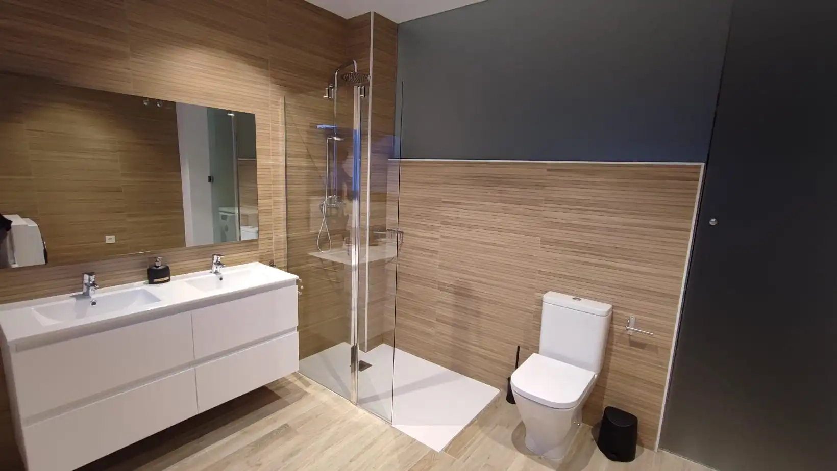 Badezimmer von Haus oder Chalet zur Miete in Armilla mit Klimaanlage, Terrasse und Möbliert