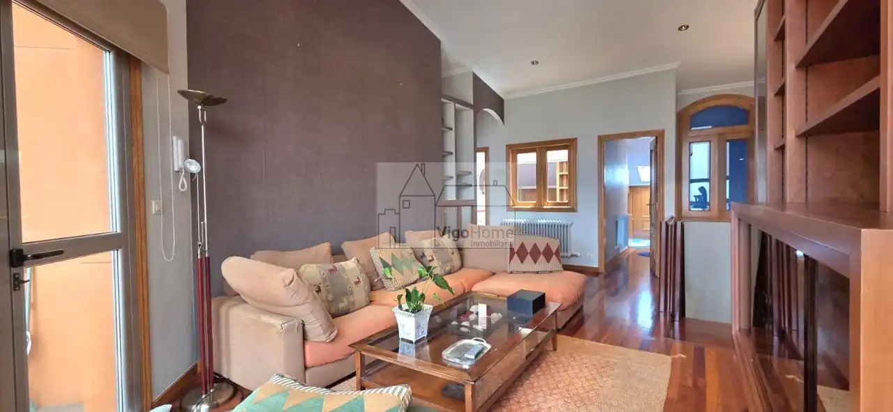 Living room of Duplexes for rent in Vigo   with Heating, Parquet flooring and Terrace