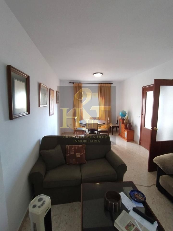 Sala d'estar de Casa adosada en venda en Sanlúcar de Barrameda