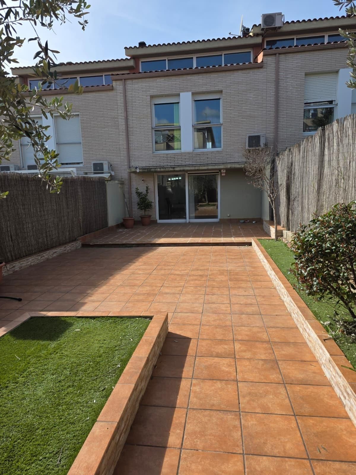 Terrace of Single-family semi-detached for sale in Igualada  with Heating, Private garden and Storage room