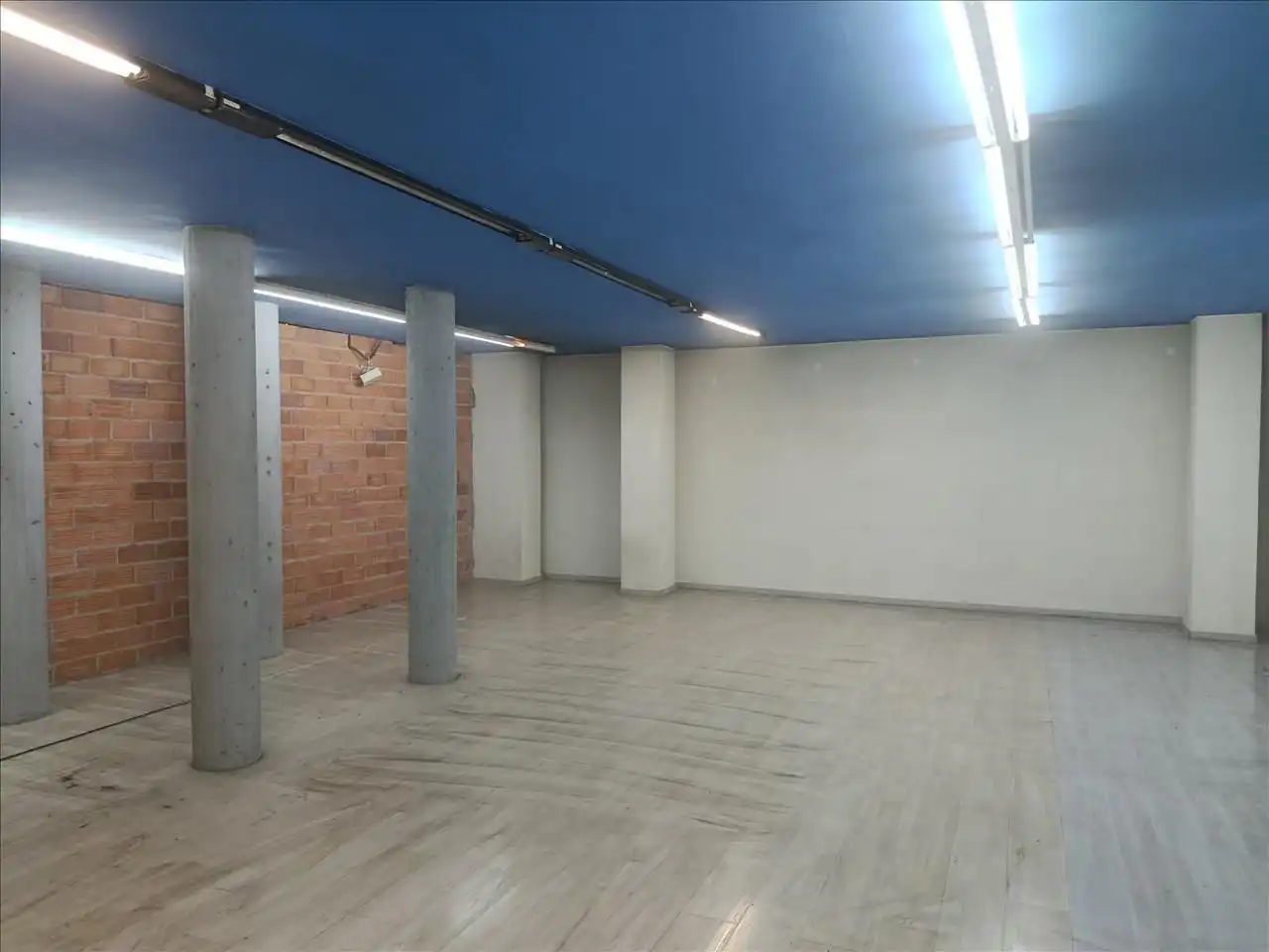 Business premises for sale in Calle Alfonso Iv Setenta-Y-Tres-Y-Setenta-Y-Cinco, imagen 22