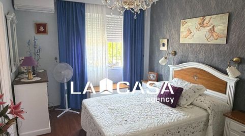 Foto 4 de Casa adosada en venta en Avenida de Europa, Montequinto