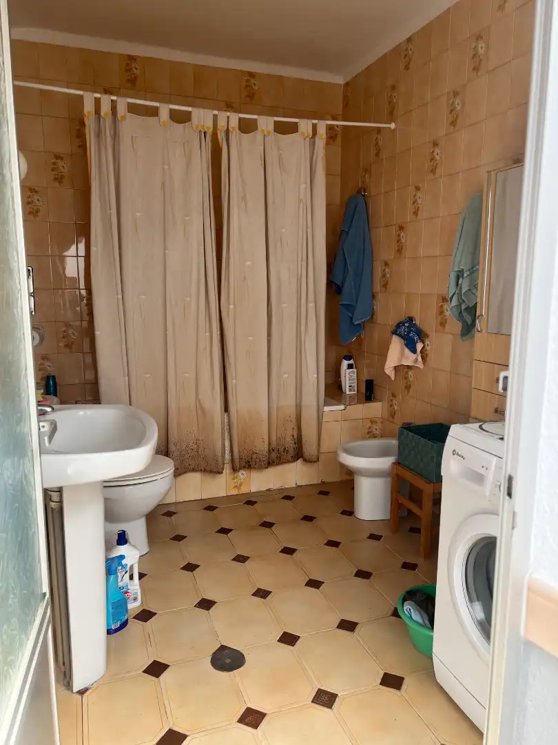Bany de Casa o xalet en venda en Villafranca de los Caballeros amb Moblat