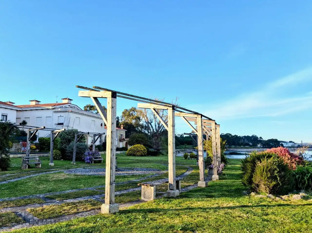 Vista exterior de Apartamento en venta en A Guarda   con Calefacción, Piscina y Piscina comunitaria