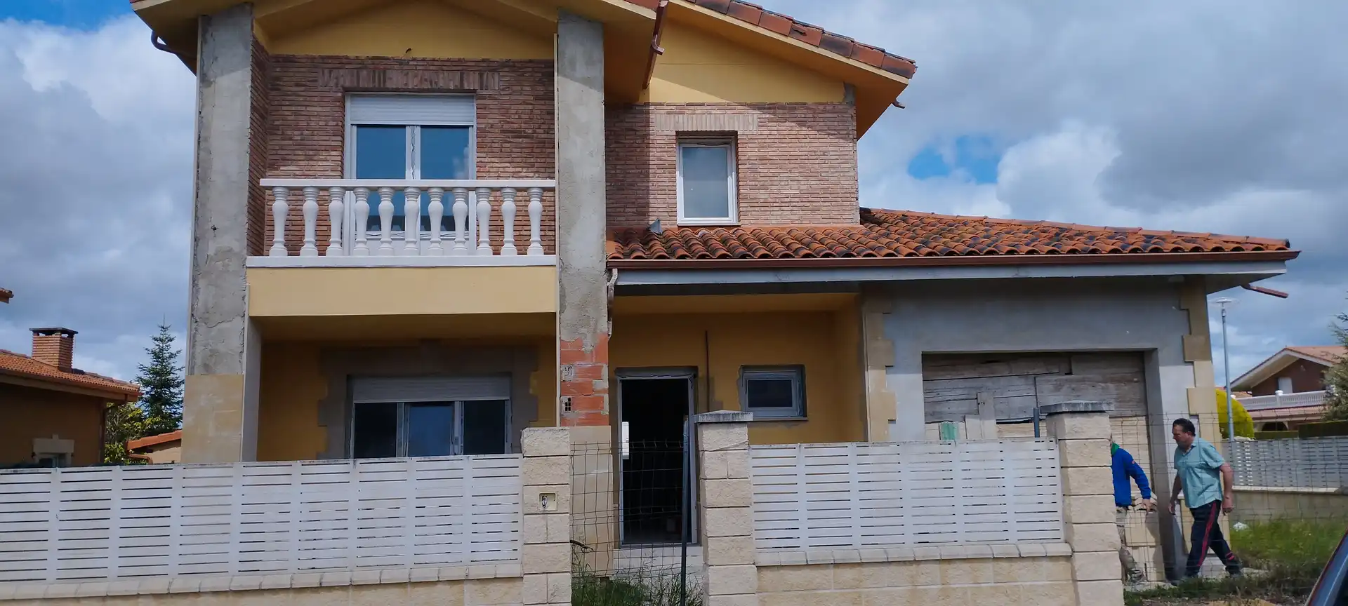 Vista exterior de Casa o chalet en venta en Medina de Pomar con Calefacción, Jardín privado y Parquet