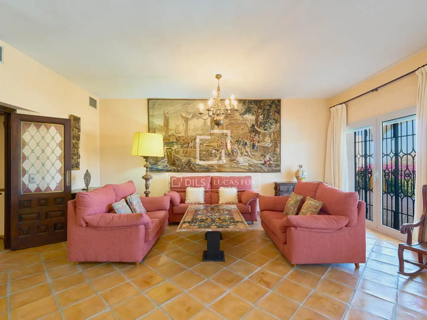 Sala d'estar de Casa o xalet en venda en Almuñécar amb Aire condicionat, Calefacció i Jardí privat