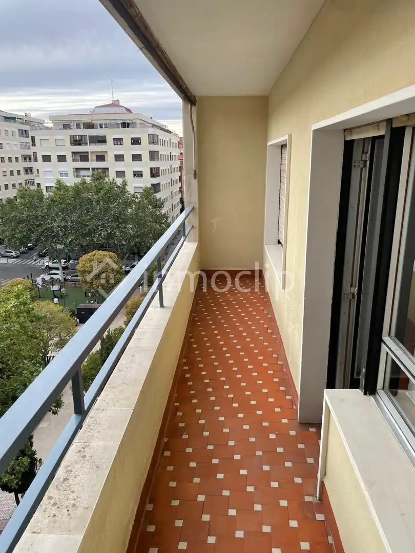 Balcony of Flat for rent in Salamanca  with Heating and Furnished