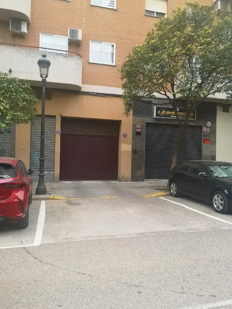 Aparcament de Garatge de lloguer en Valencia