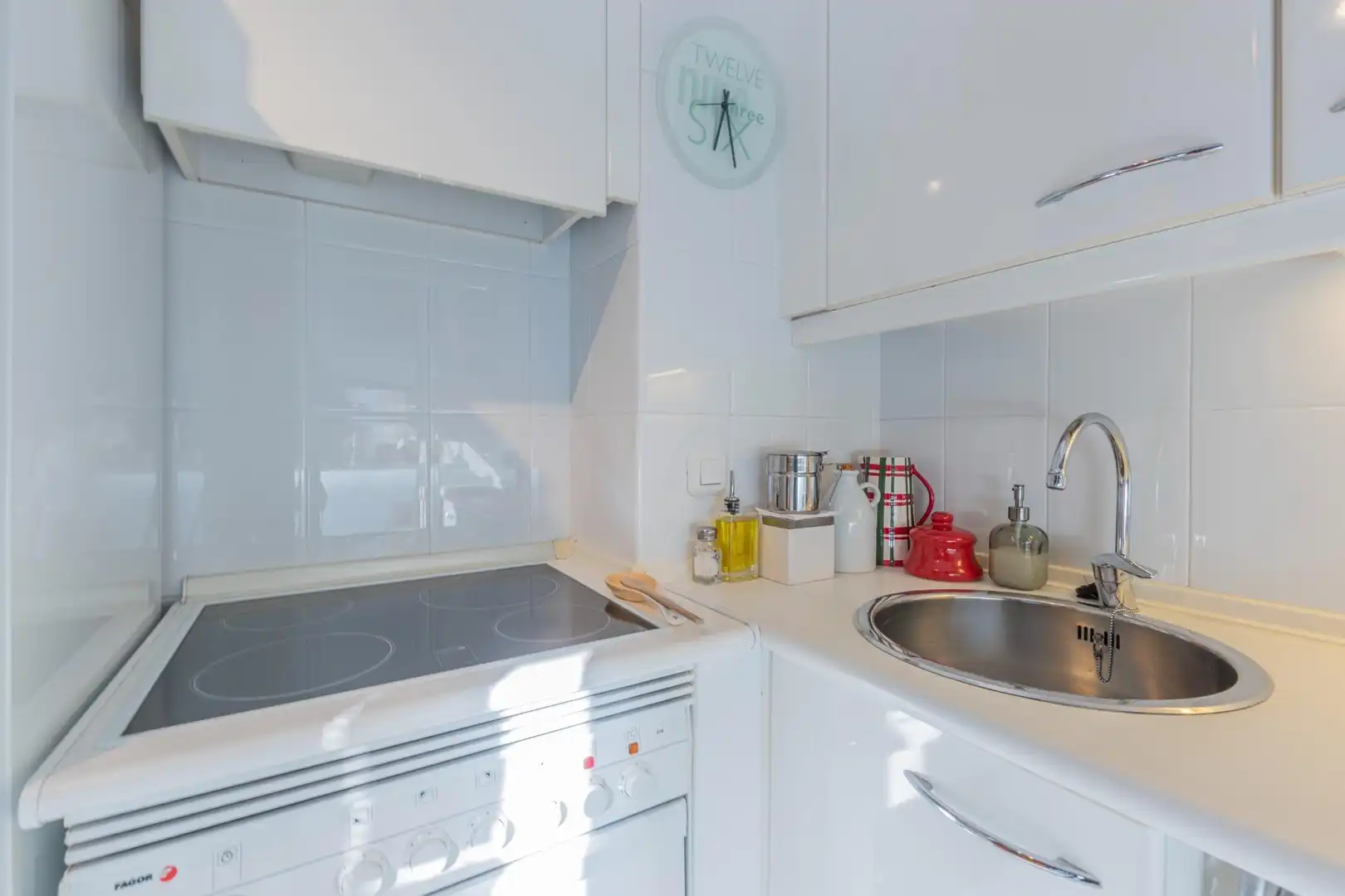 Flat with lift for sale in Carrer de Roger de Flor, imagen 3