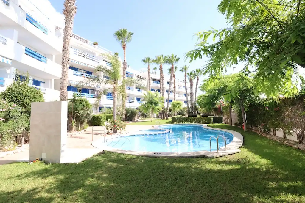 Piscina de Apartamento en venta en Orihuela con Aire acondicionado, Calefacción y Terraza