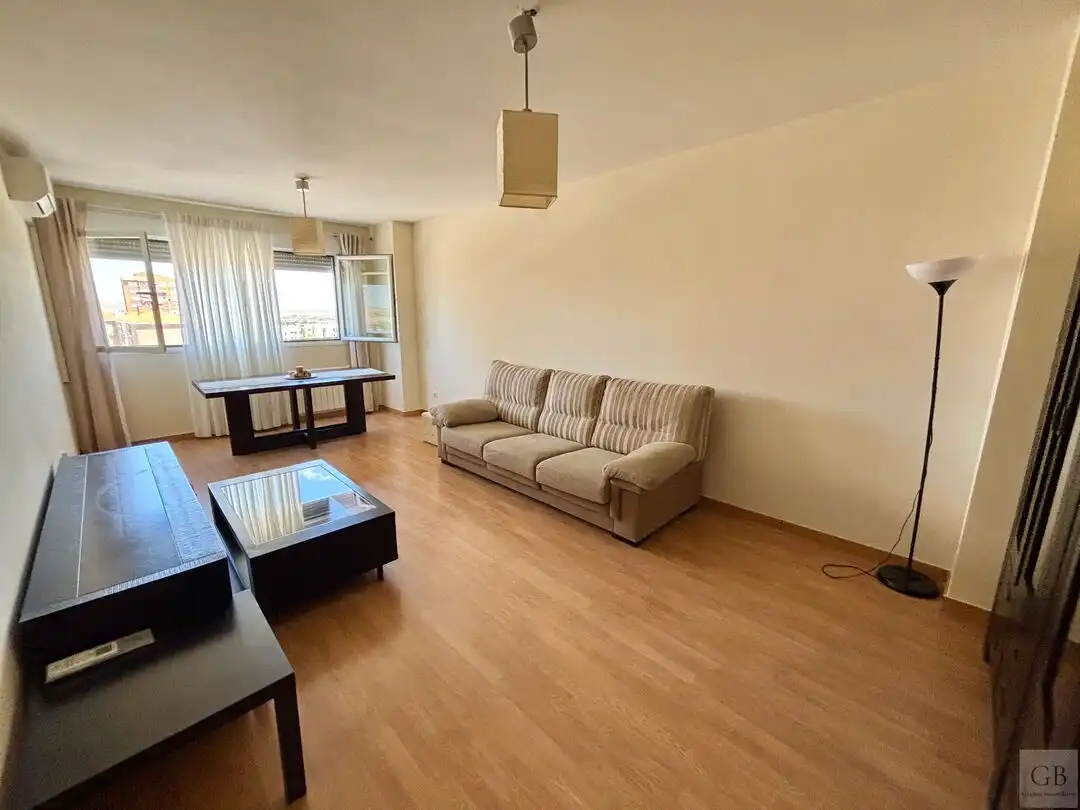 Sala de estar de Piso en venta en Toledo con Aire acondicionado, Calefacción y Trastero