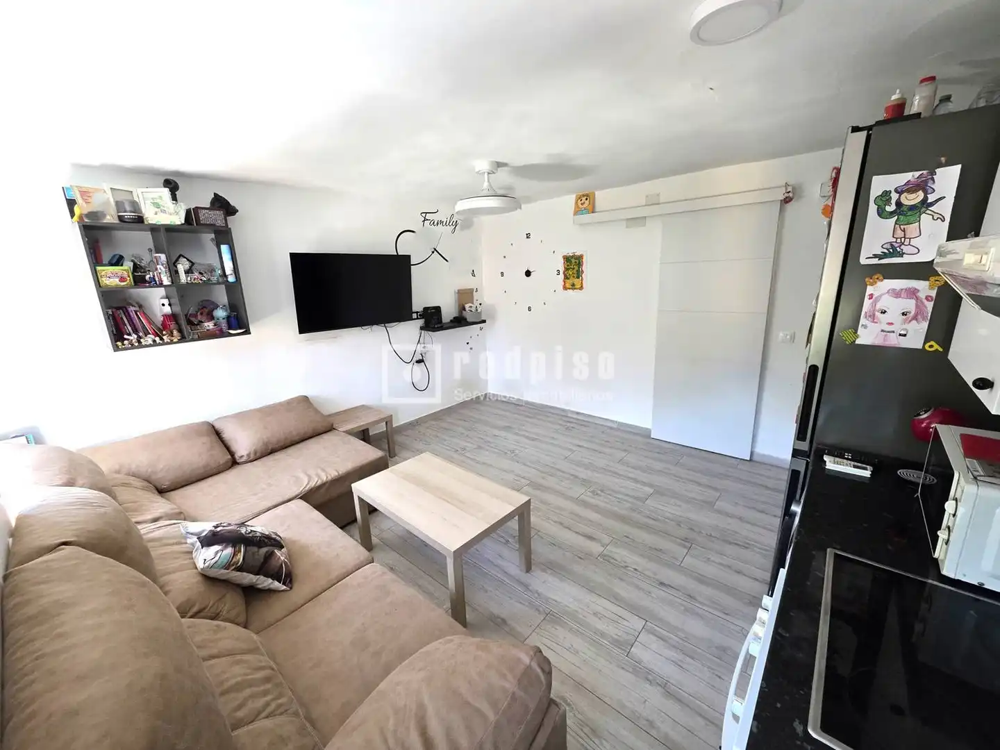 Living room of Flat for sale in Madrid  with Air Conditioner and Parquet flooring