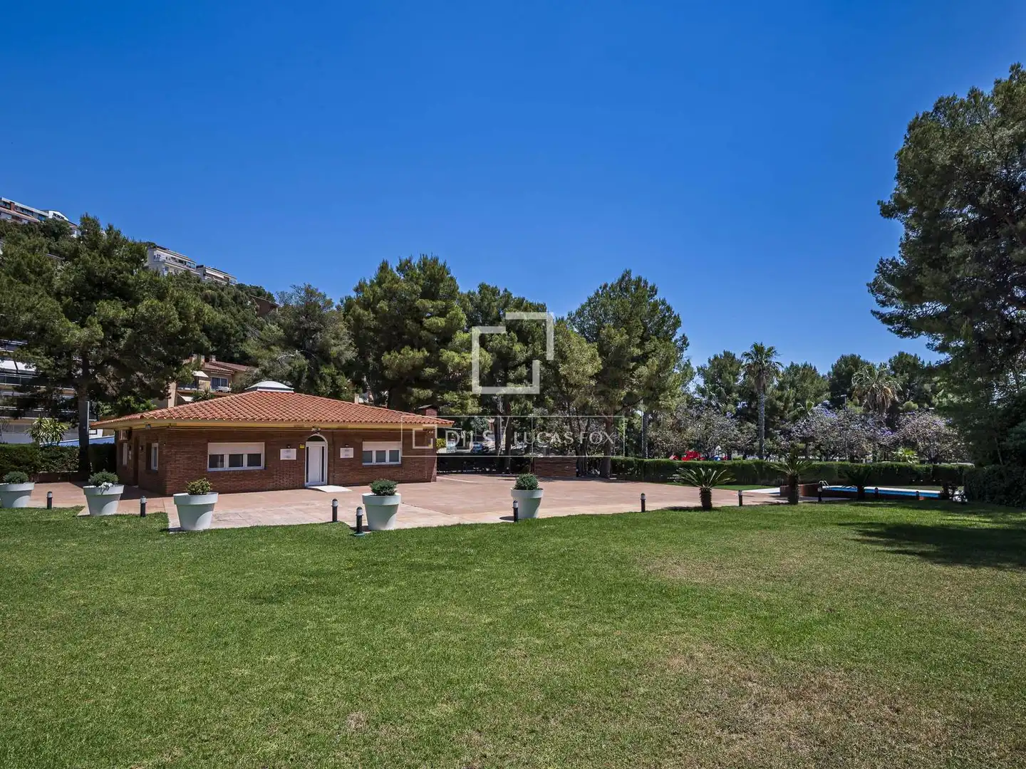 Exterior view of Flat for sale in Sitges  with Air Conditioner, Heating and Private garden