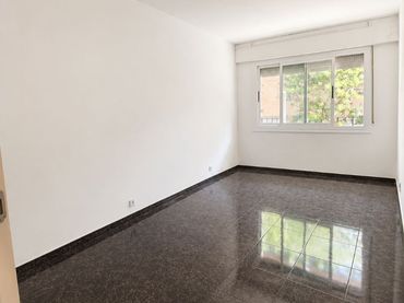 Piso con ascensor en venta en Vilà i Vilà 35