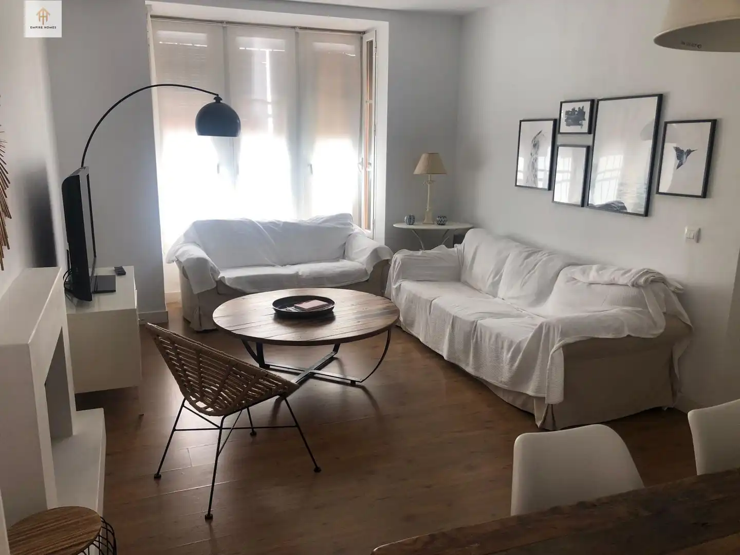 Sala d'estar de Casa o xalet de lloguer en Chiclana de la Frontera amb Aire condicionat, Jardí privat i Piscina