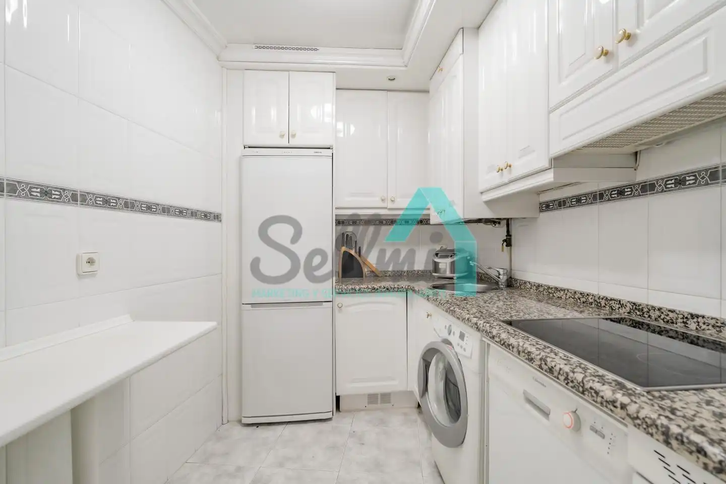 Dúplex de alquiler en Calle la Lila, Salesas - Foncalada - Campoamor