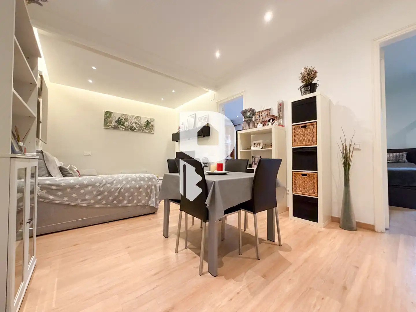 Dining room of Flat for sale in Barcelona  with Air Conditioner, Heating and Parquet flooring