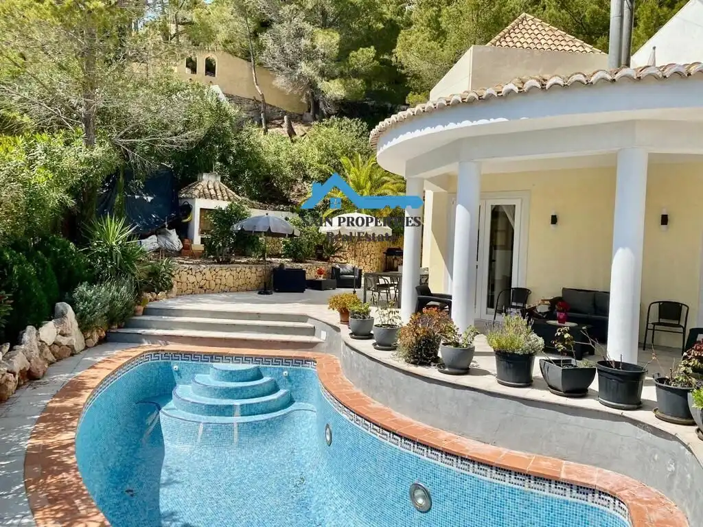 Xalet amb piscina en venda a Mascarat