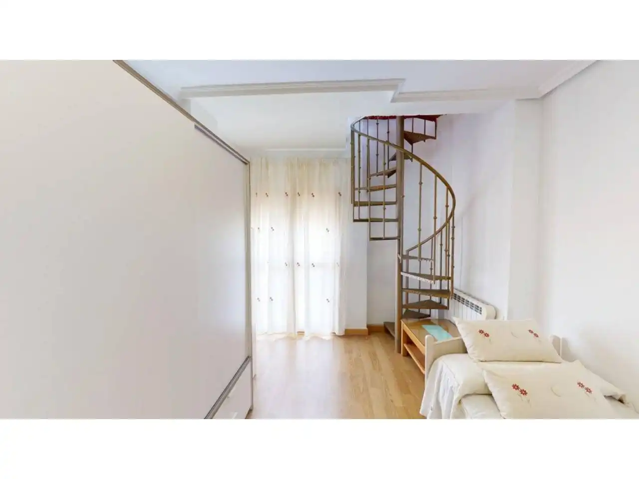 Habitación de Dúplex en venta en Caravaca de la Cruz con Aire acondicionado, Calefacción y Terraza