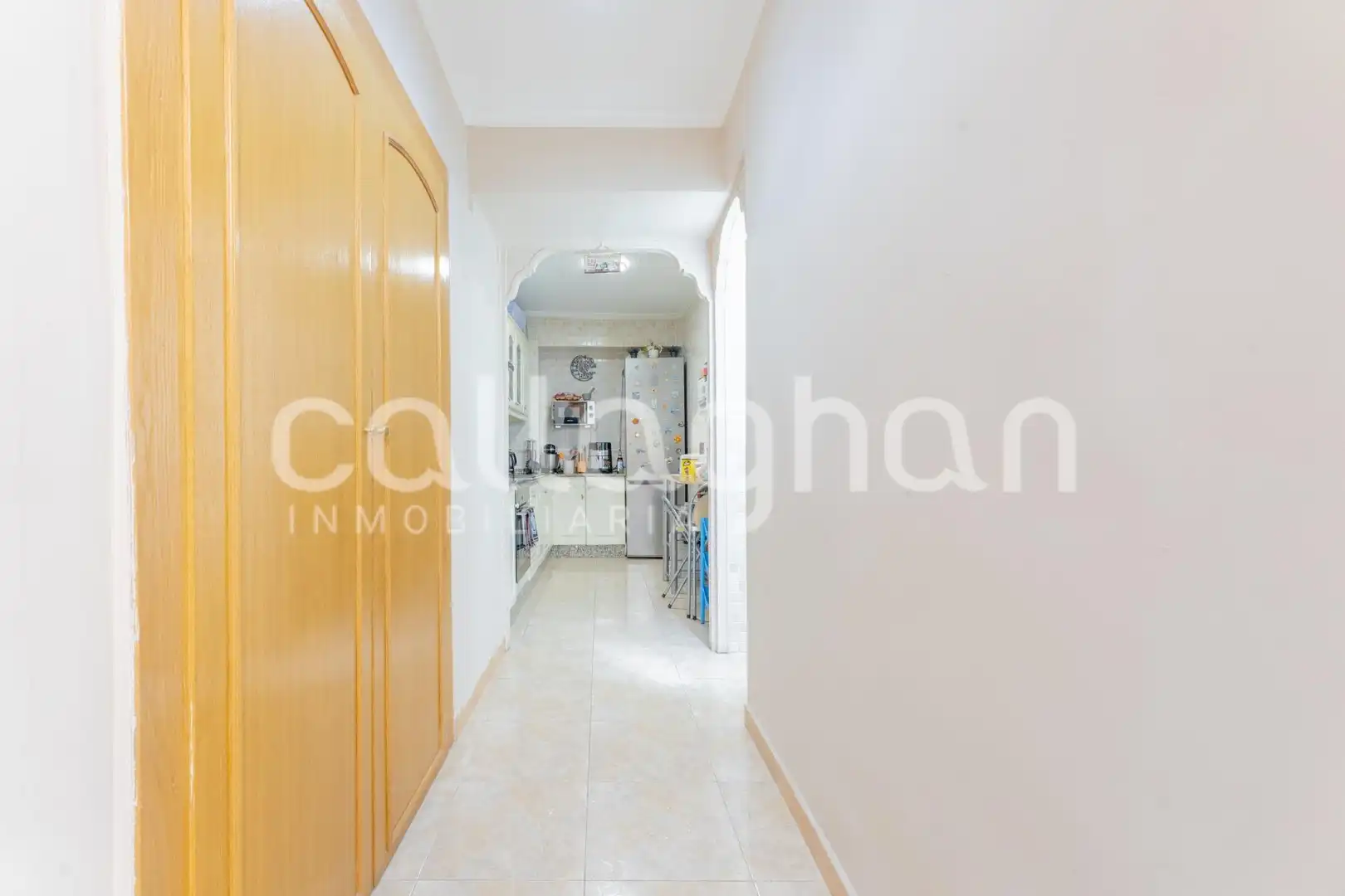 Flat for sale in Silla  with Air Conditioner, Terrace and Furnished