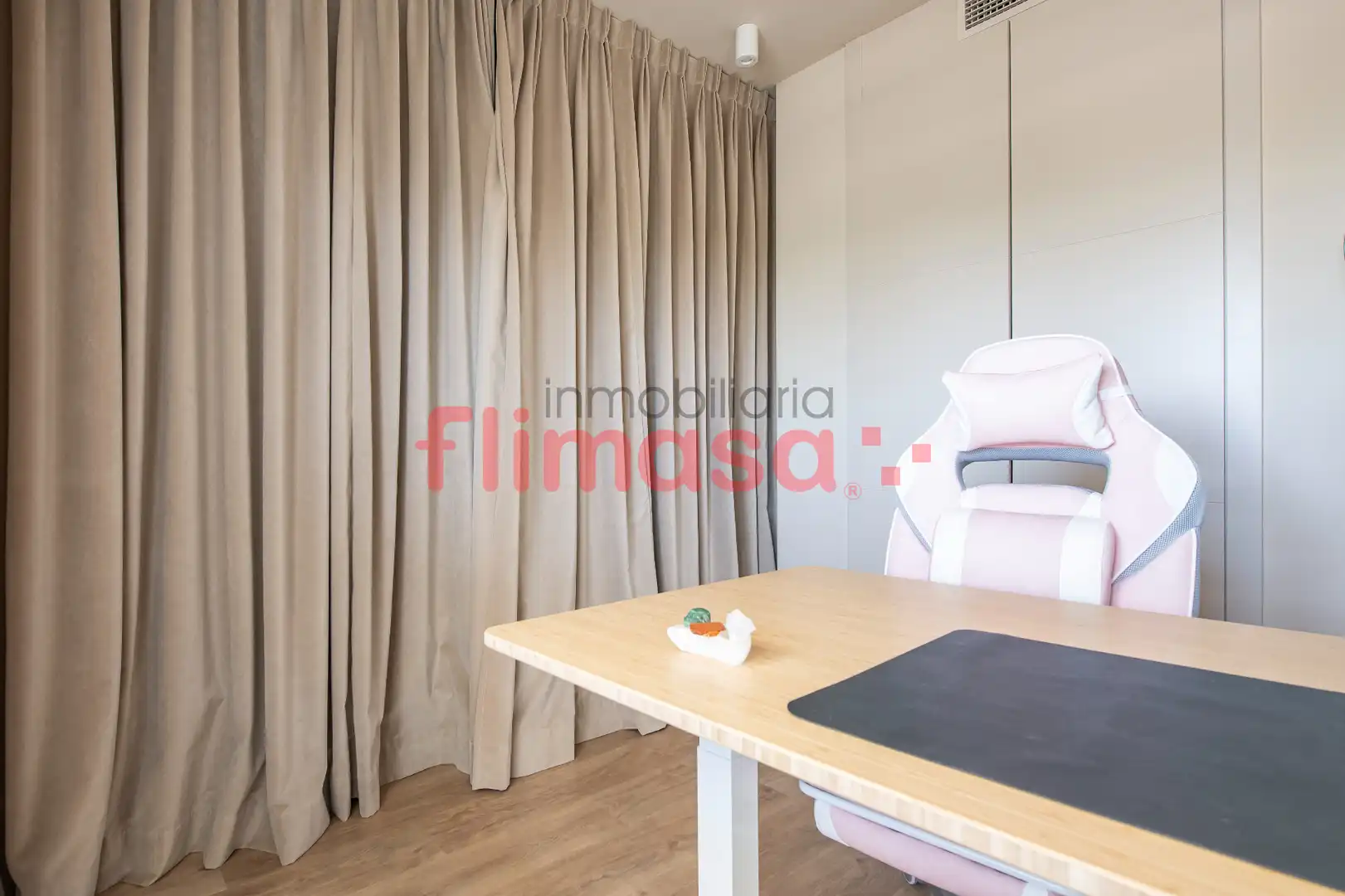 Bedroom of Flat for sale in Boadilla del Monte  with Air Conditioner, Heating and Terrace