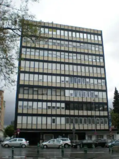 Local comercial en venda a C/ CArdenal Bueno Monreal
