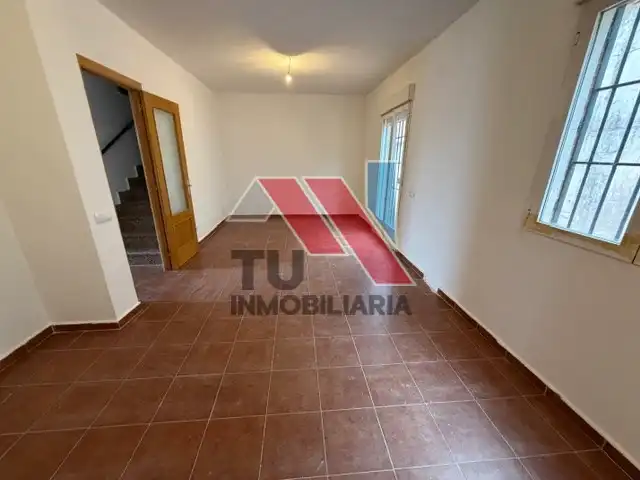Sala d'estar de Casa o xalet en venda en Otero amb Calefacció, Jardí privat i Balcó