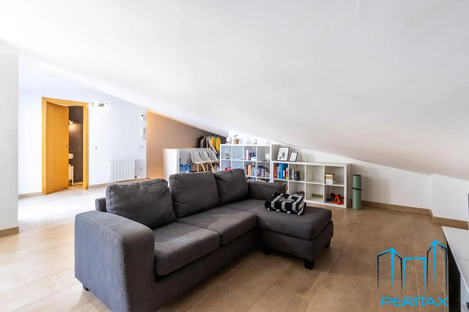 Penthouse with terrace for sale in Carrer de les Tres Creus, imagen 36