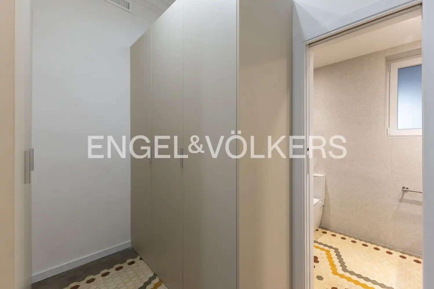 Piso en venta en Valencia con Aire acondicionado, Calefacción y Jardín privado