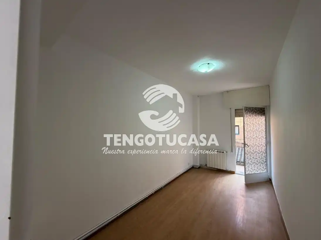 Habitación de Piso en venta en Madrid con Calefacción, Terraza y Trastero